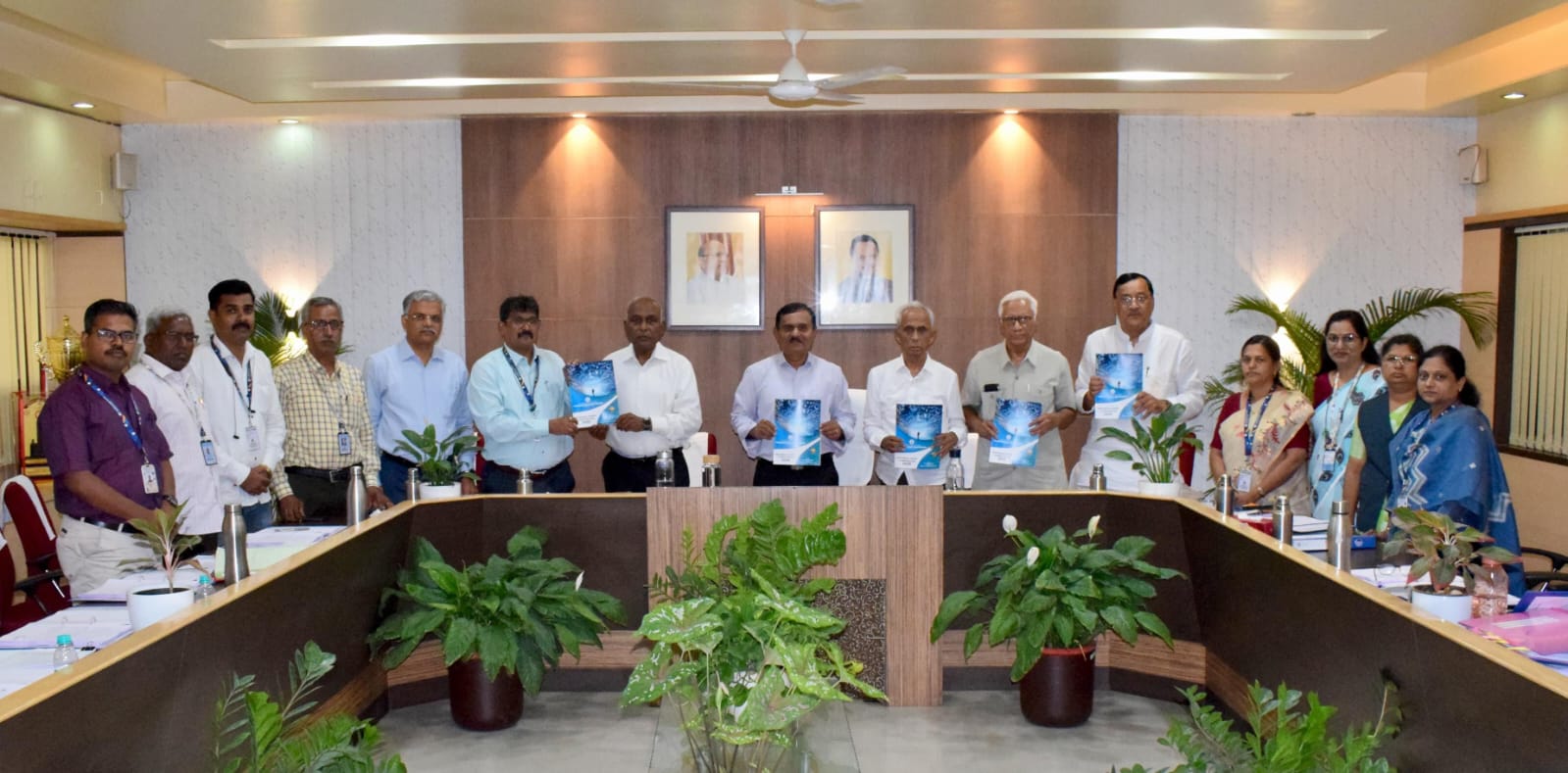 ‘रिसर्च कॉम्पेन्डिअम’या शोधनिबंध संग्रहाचे प्रकाशन ‘रिसर्च कॉम्पेन्डिअम’या शोधनिबंध संग्रहाचे प्रकाशन