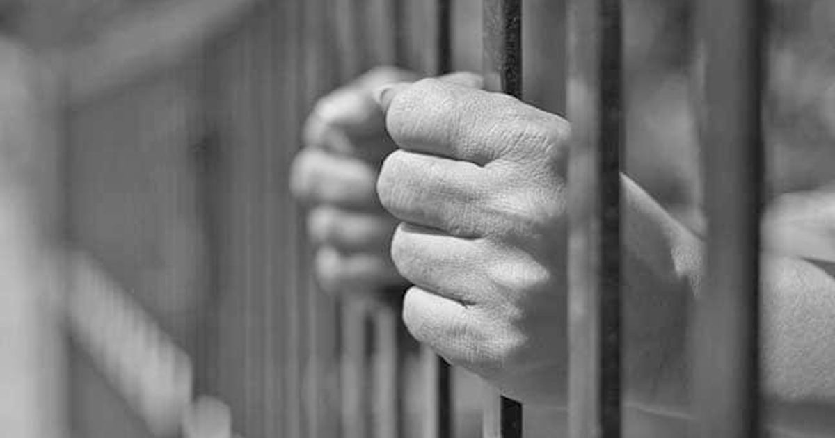 चोरीच्या आळातून खून करणाऱ्यांना जन्मठेप चोरीच्या आळातून खून करणाऱ्यांना जन्मठेप